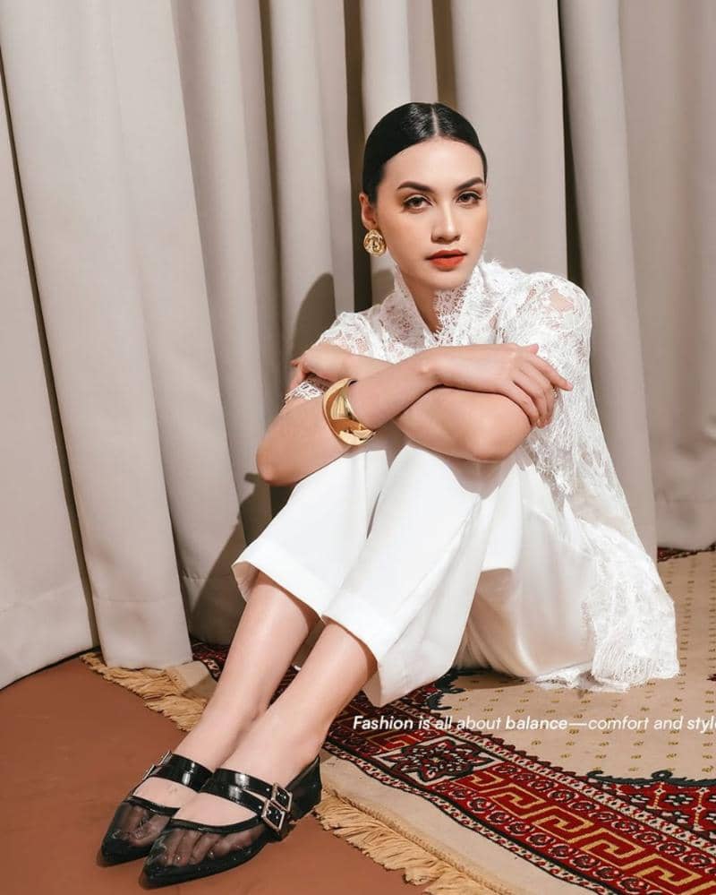 Instagram/ayomi.shoes